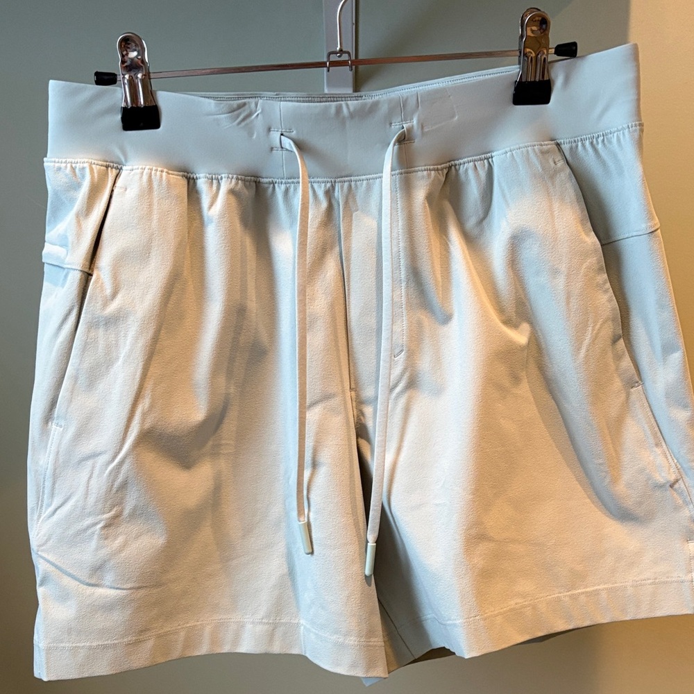 lululemon athletica Men's Zeroed In Linerless 5” Small